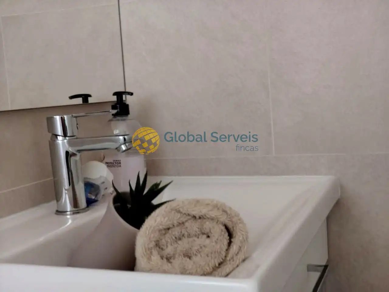 Bathroom of Houses for sale in El Bruc, Barcelona