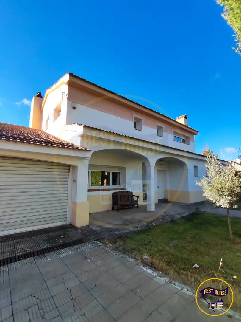 Vista exterior de Casa o chalet en venta en Fuensanta - Universidad