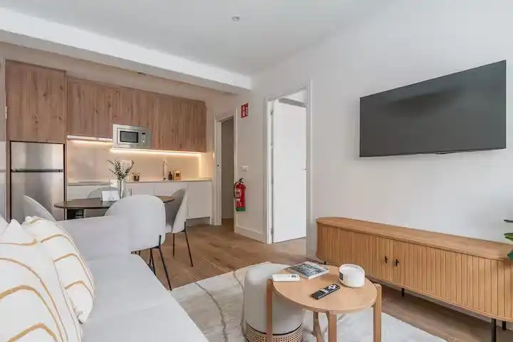 Wohnzimmer von Wohnung zum Verkauf in Madrid mit Klimaanlage, Heizung und Privatgarten