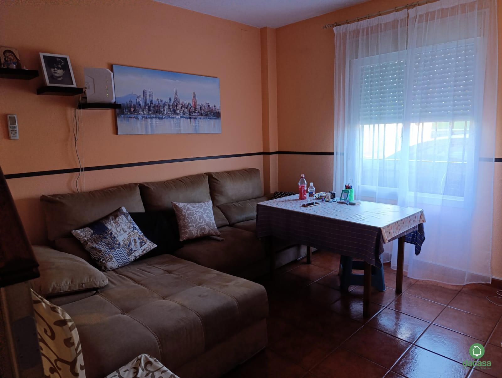 Sala d'estar de Casa adosada en venda en San Juan del Puerto amb Aire condicionat, Calefacció i Terrassa