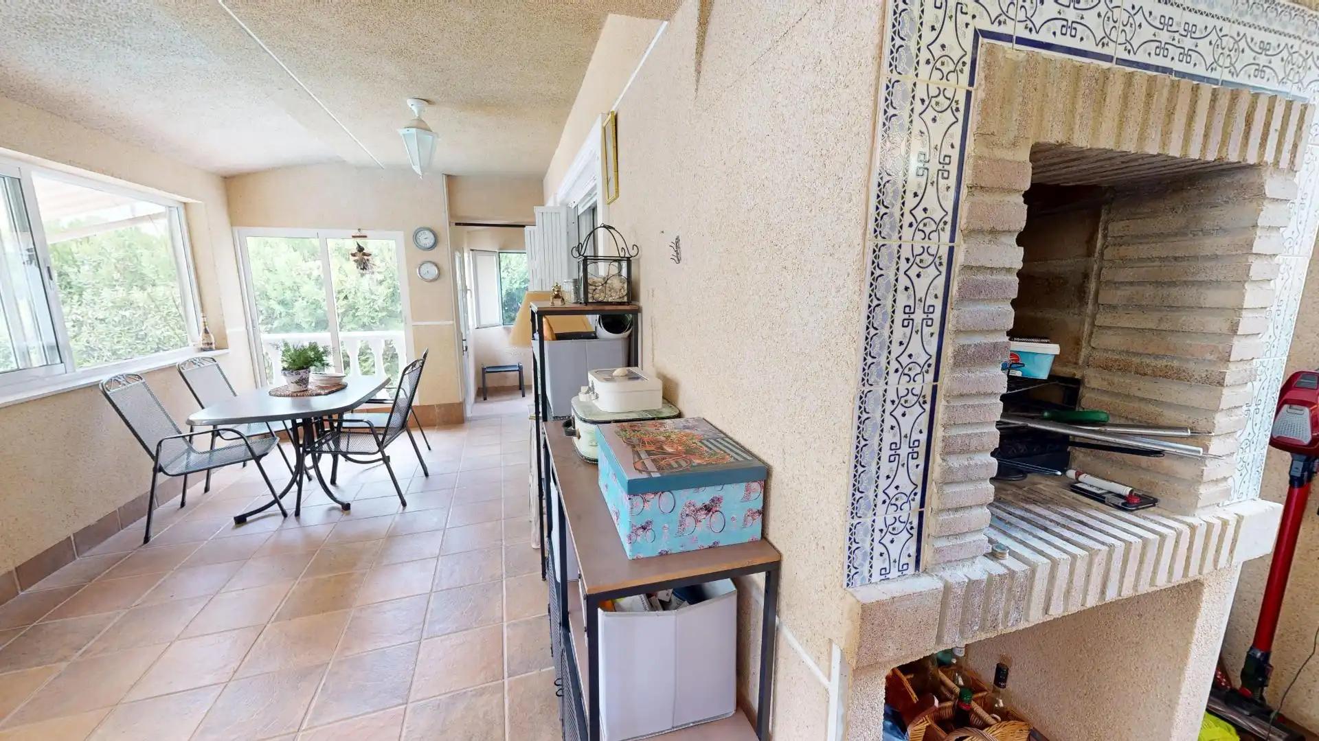 Cuina de Casa o xalet en venda en Torrevieja amb Aire condicionat, Calefacció i Jardí privat