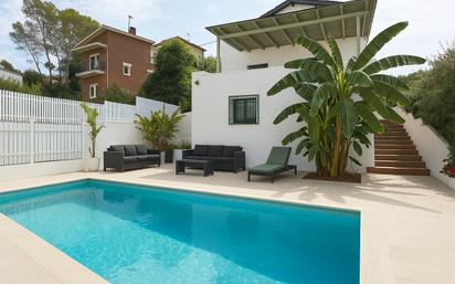 Swimming pool of House or chalet for sale in Castelldefels  with Air Conditioner, Heating and Private garden