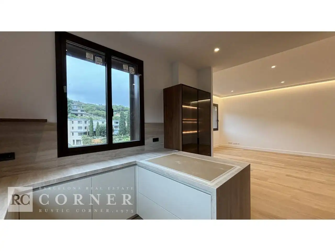 Bedroom of Flat for sale in Barcelona  with Air Conditioner, Parquet flooring and Terrace