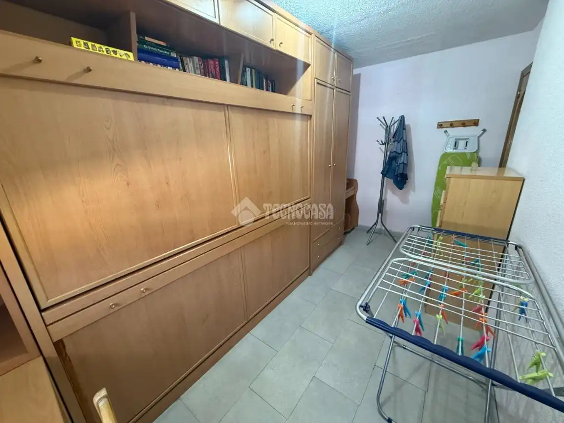 Casa aparellada en venda a Usera, imagen 13