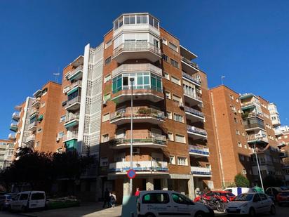 Vista exterior de Pis en venda en Badajoz Capital amb Aire condicionat i Calefacció