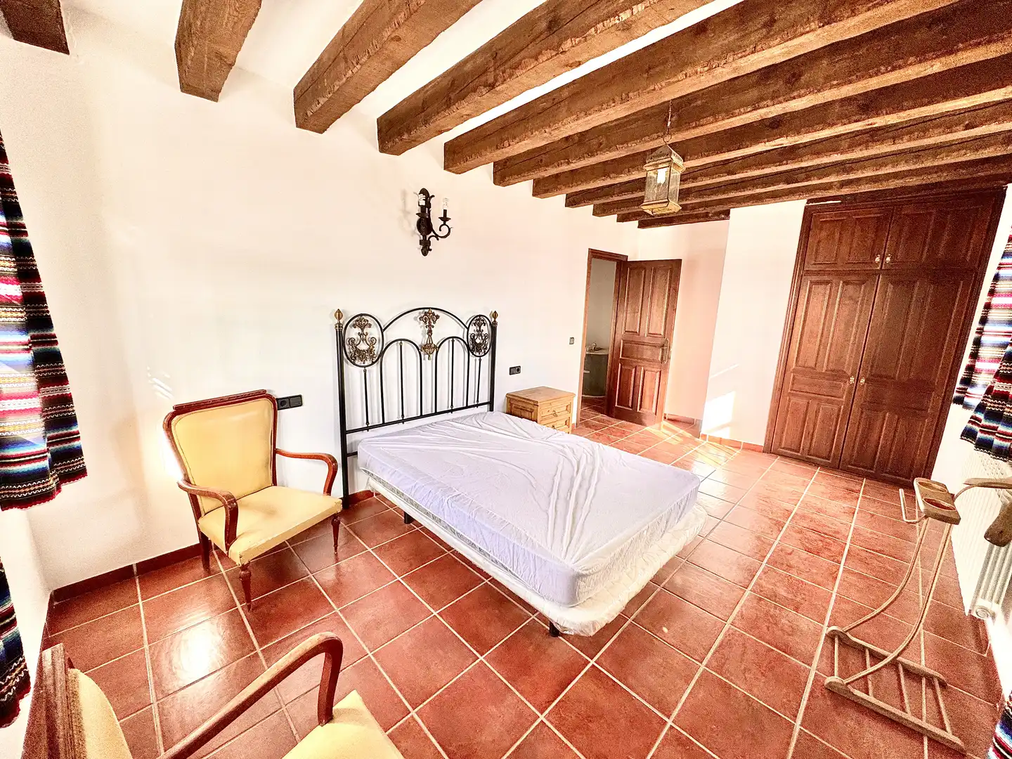 Bedroom of Buildings for sale in Juviles  with Alarm
