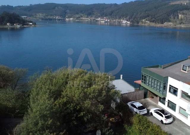 Casa-chalet en Venta en Mugardos