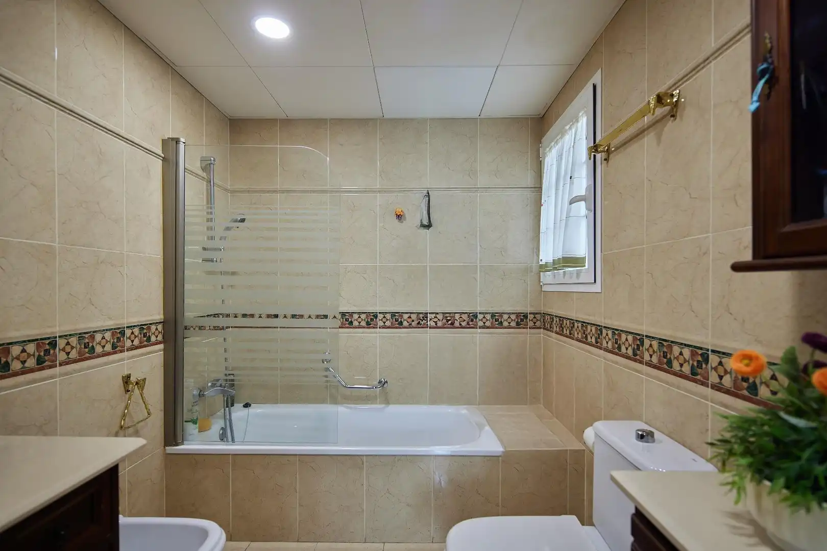 Baño de Piso en venta en Cádiz con Aire acondicionado