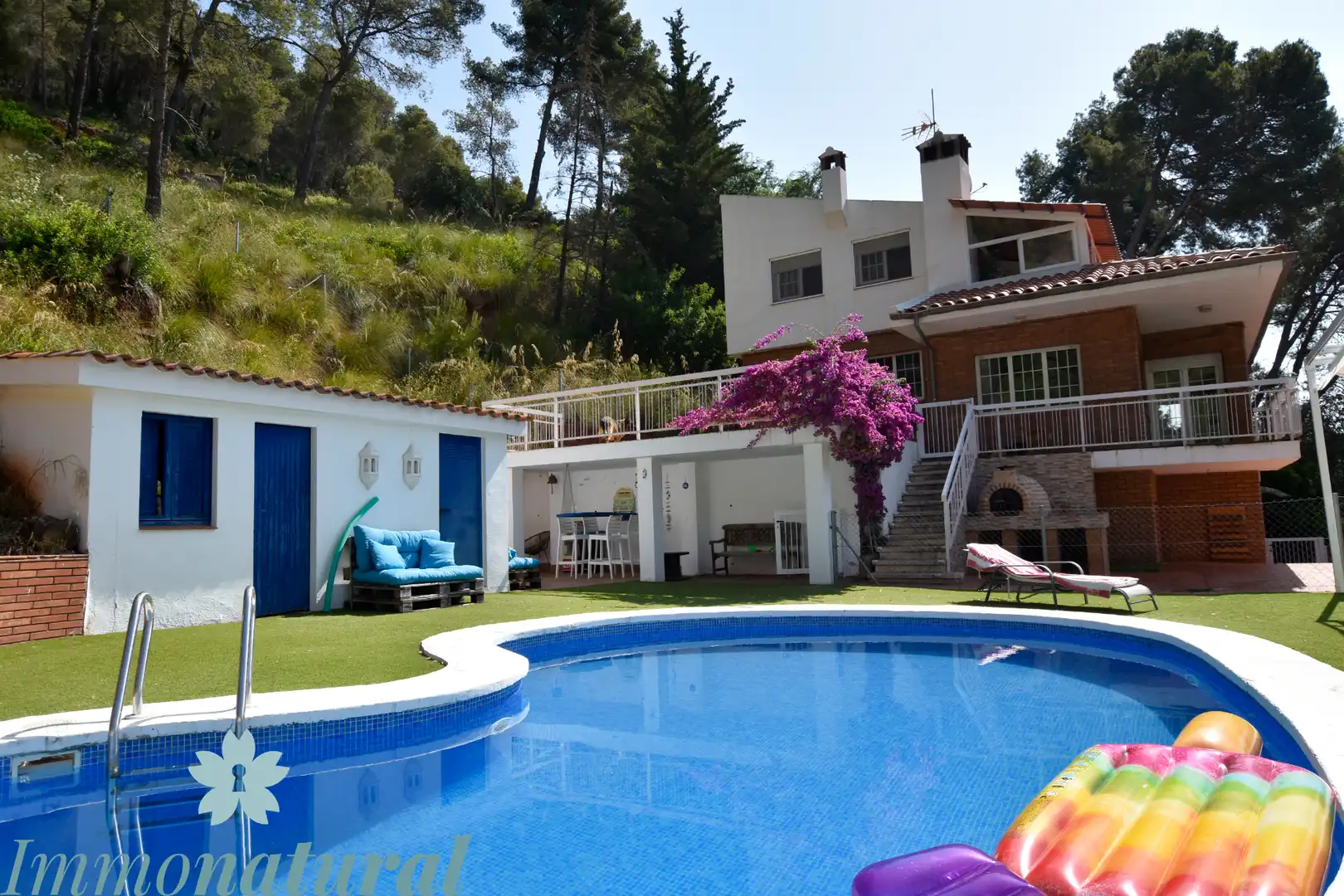 Piscina de Casa o chalet en venta en Torrelles de Llobregat con Aire acondicionado, Calefacción y Jardín privado
