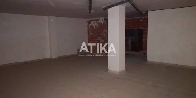 Local comercial en Alquiler en Sant Josep - Zona Hospital