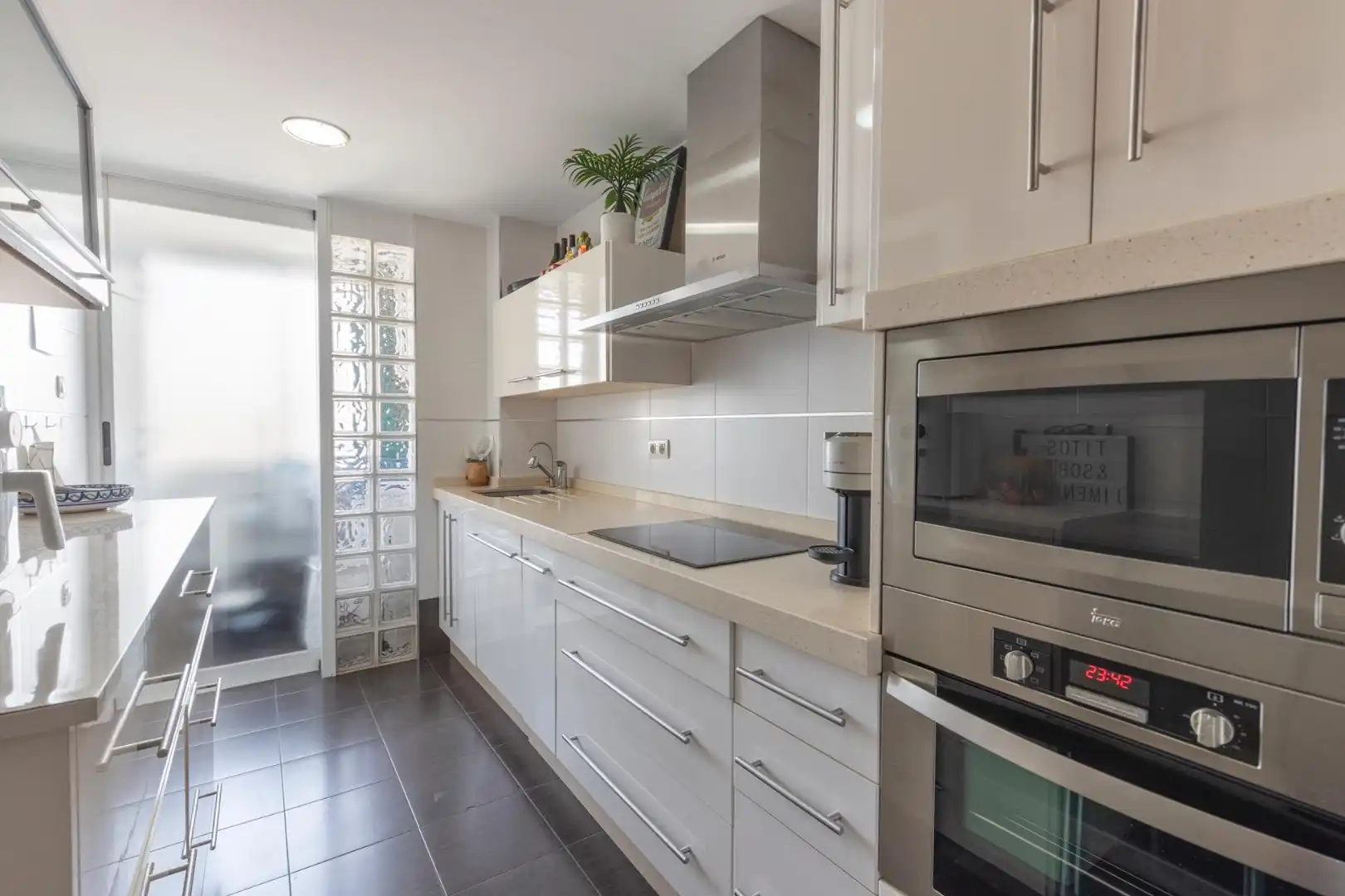 Cocina de Piso en venta en Granada con Aire acondicionado, Calefacción y Balcón