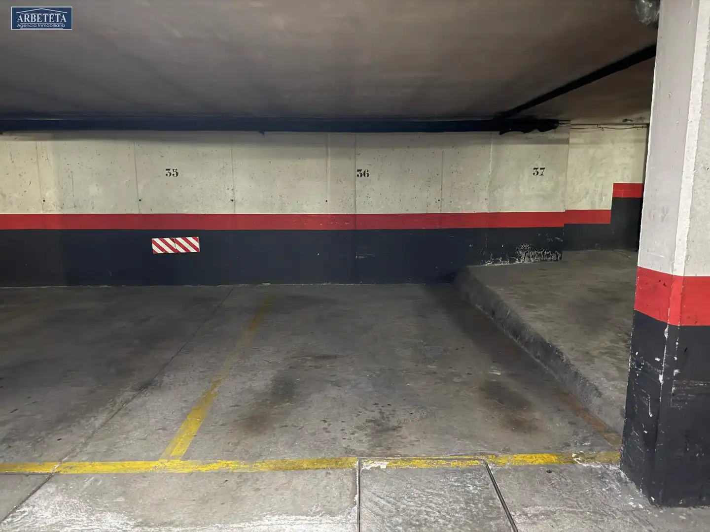 Parkplatz von Wohnung zur Miete in Guadalajara mit Parkett