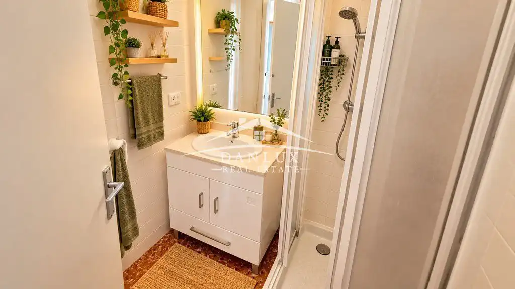Bathroom of Apartments for sale in Santa María de Llorell