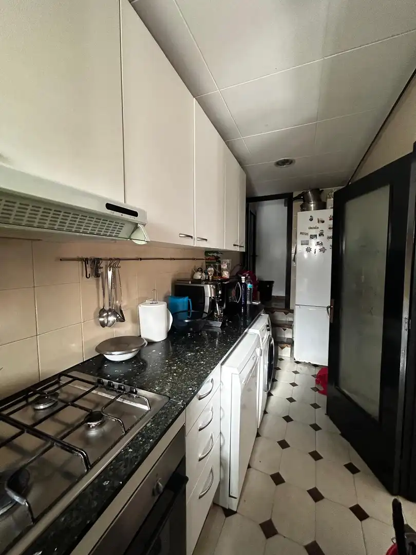 Cuina de Casa o xalet en venda en L'Hospitalet de Llobregat