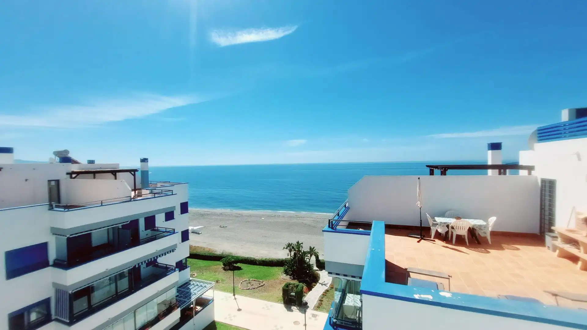 Vista exterior de Dúplex en venta en Torrox con Aire acondicionado, Calefacción y Terraza