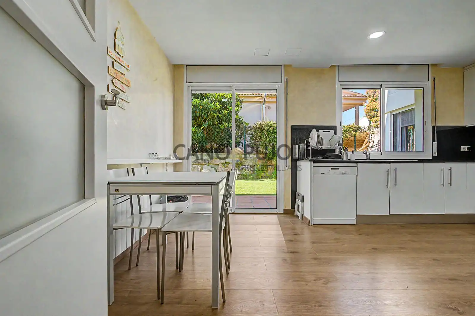 Cocina de Casa o chalet en venta en Bigues i Riells del Fai con Aire acondicionado, Calefacción y Terraza