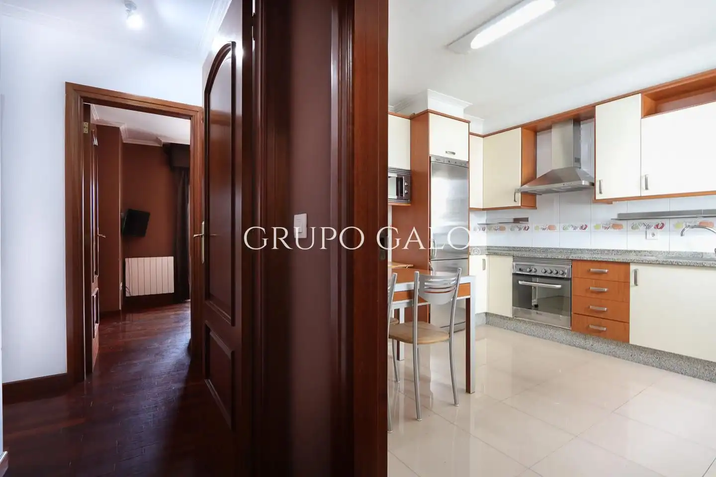 Cocina de Ático en venta en Vigo  con Calefacción, Parquet y Trastero