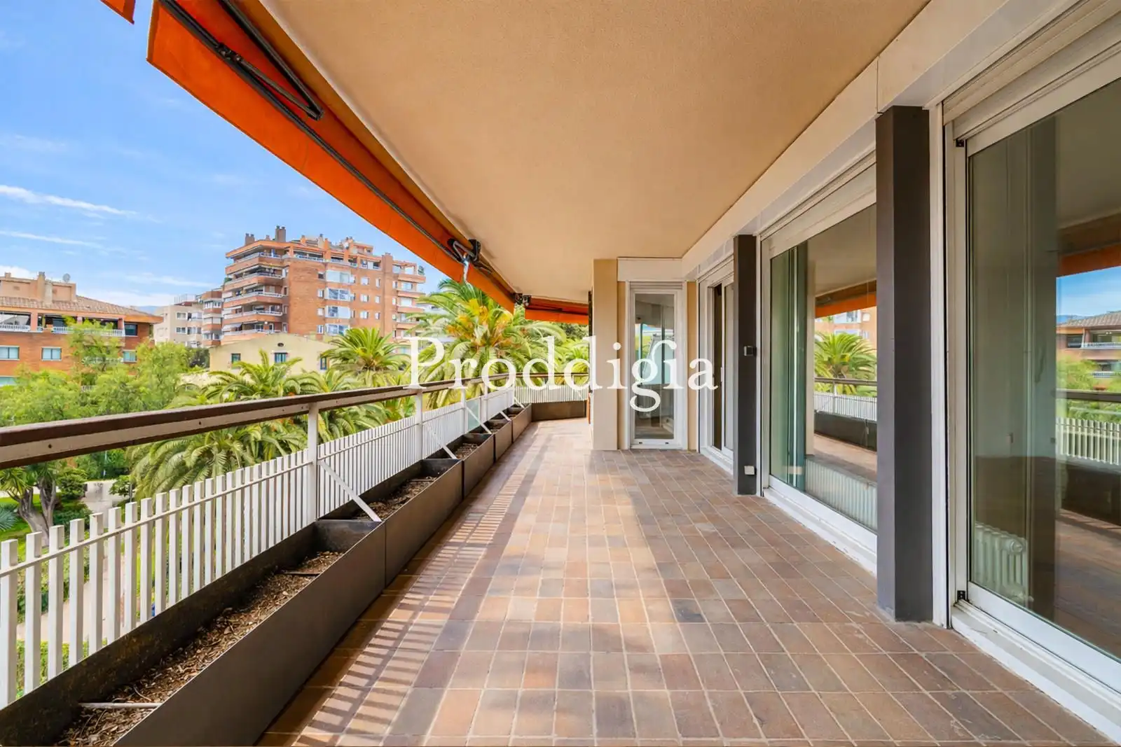 Terraza de Piso de alquiler en  Barcelona Capital con Aire acondicionado, Calefacción y Terraza