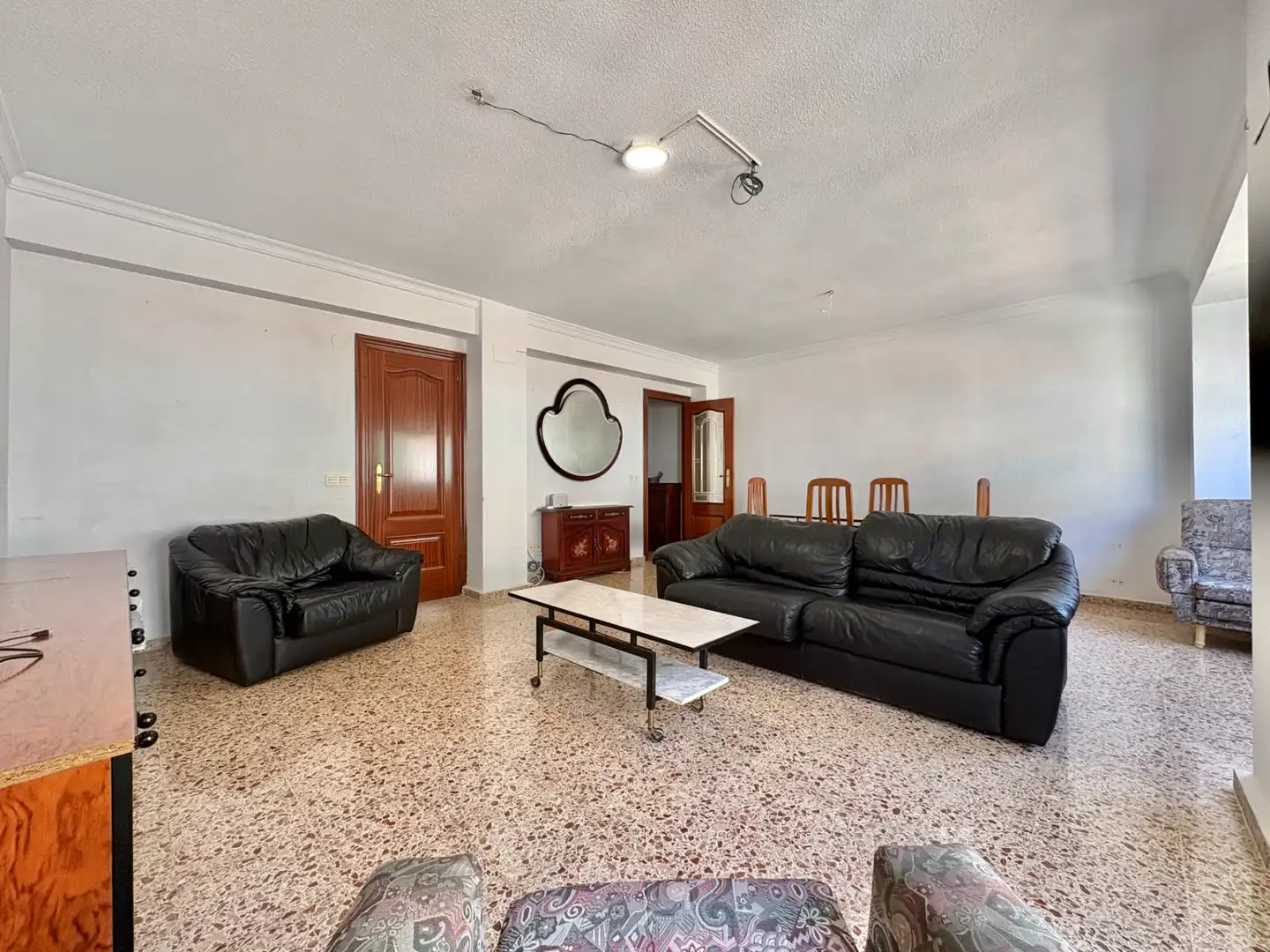Sala d'estar de Pis en venda en Mislata amb Moblat, Forn i Balcó