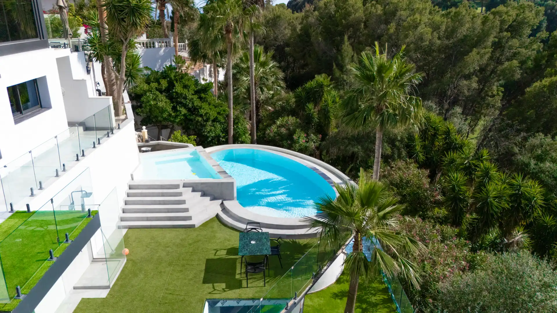 Piscina de Casa o xalet en venda en Benalmádena amb Aire condicionat, Calefacció i Jardí privat