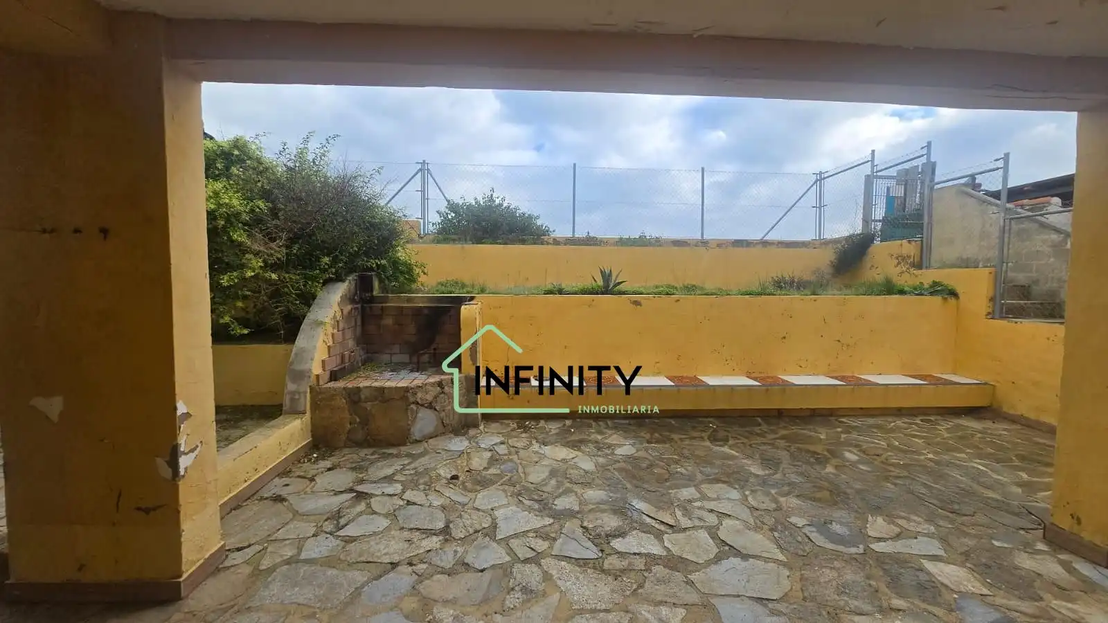 Terrace of Houses for sale in Tavernes de la Valldigna  with Balcony