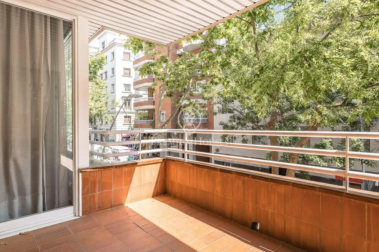 Terraza de Piso en venta en Barcelona con Calefacción y Terraza