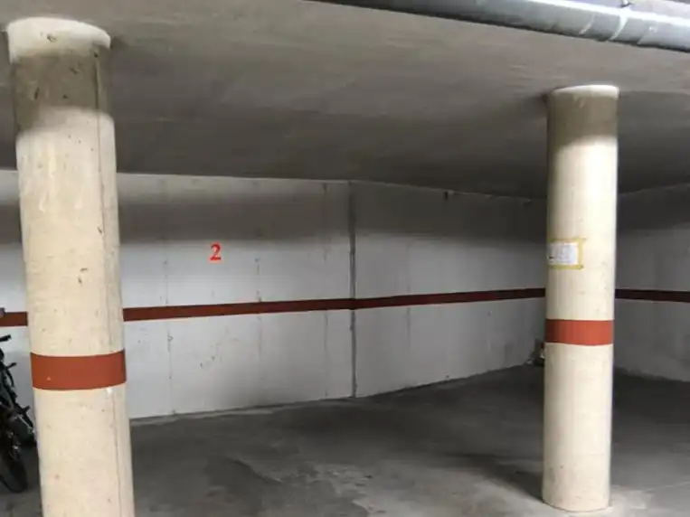 Aparcament de Garatge en venda en La Puebla de Montalbán