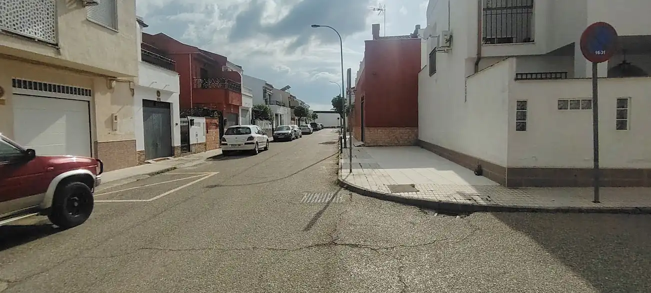 Außenansicht von Wohnung zum Verkauf in Linares mit Klimaanlage und Heizung