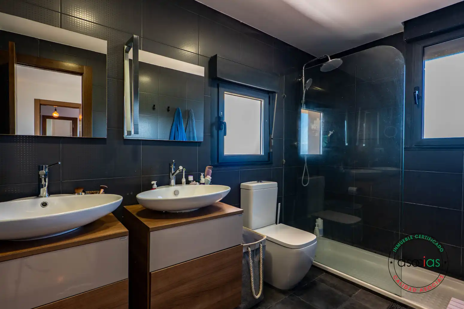 Baño de Casa o chalet en venta en Gijón  con Calefacción, Jardín privado y Terraza