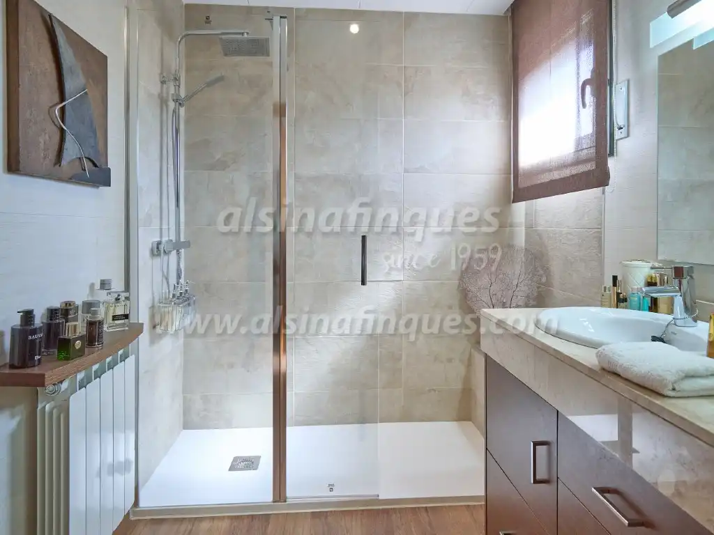 Bany de Casa o xalet en venda en Lloret de Mar amb Calefacció, Jardí privat i Terrassa
