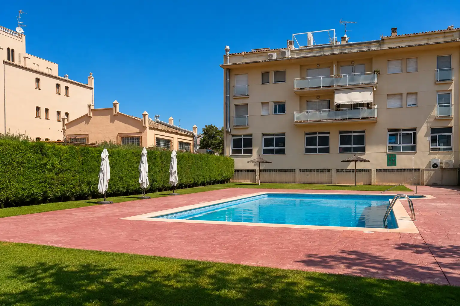 Piscina de Pis en venda en Sant Martí Sarroca amb Calefacció, Parquet i Terrassa