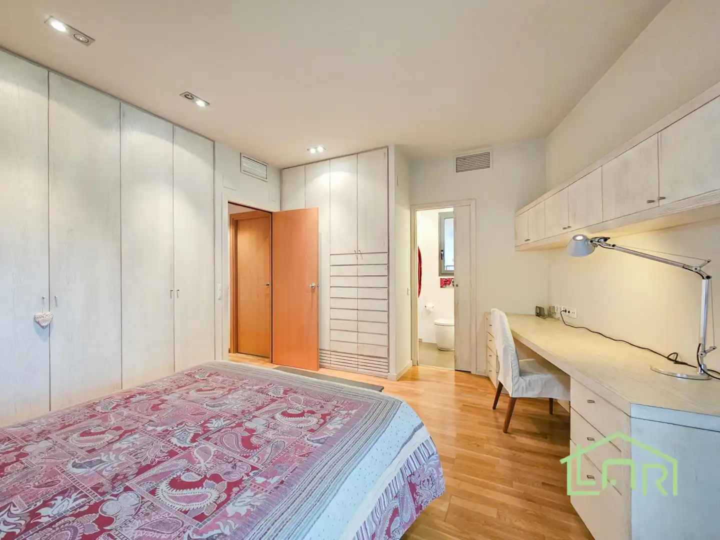 Bedroom of Flat for sale in El Centre