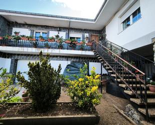 Vista exterior de Casa o xalet en venda en San Andrés del Rabanedo amb Terrassa i Piscina