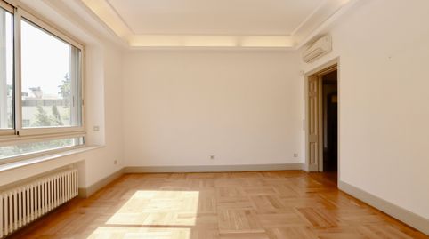 Foto 4 von Wohnung zur Miete in Calle de Carbonero y Sol, El Viso, Madrid Capital