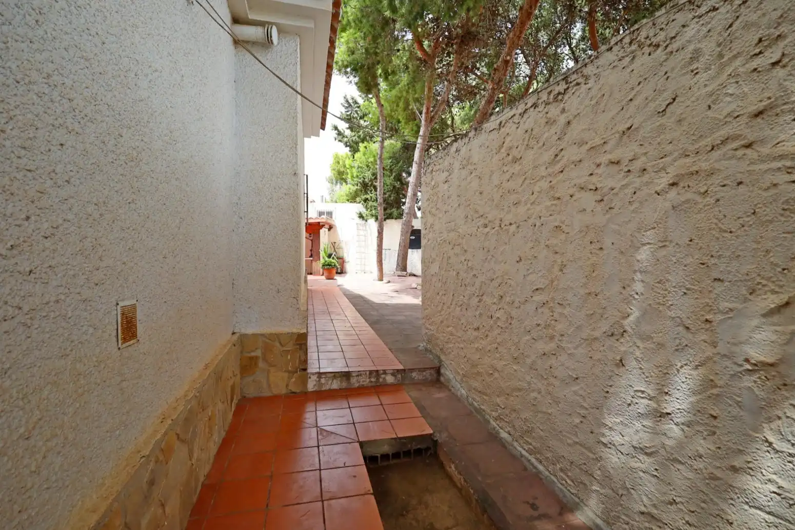 Vista exterior de Casa o chalet en venta en Torremolinos con Calefacción y Terraza