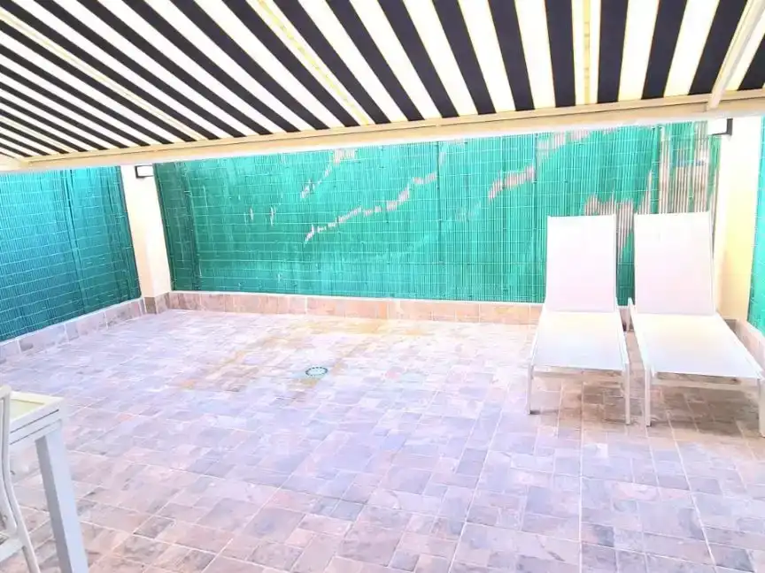 Terrassa de Planta baixa en venda en Roquetas de Mar amb Aire condicionat i Piscina