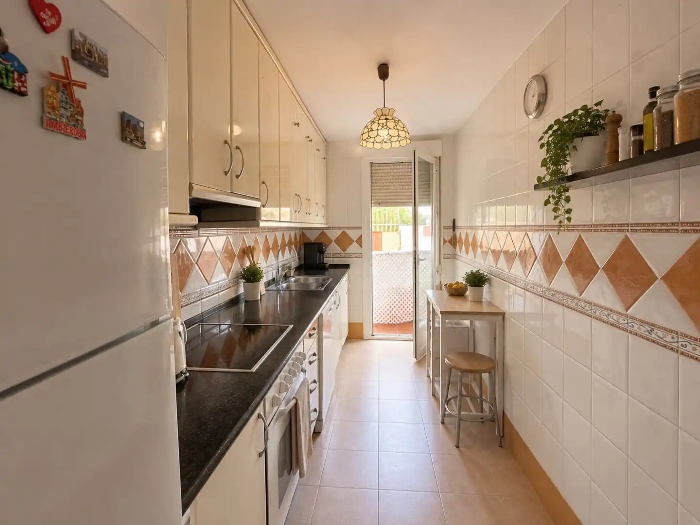 Küche von Wohnung zum Verkauf in Marbella mit Klimaanlage, Terrasse und Balkon