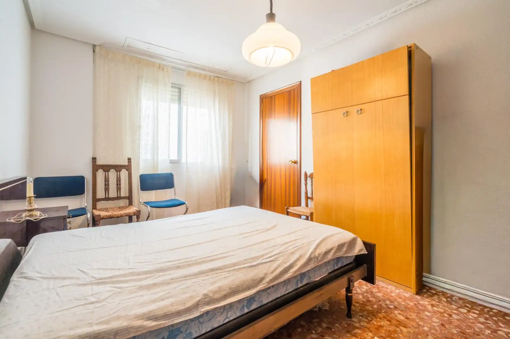 Habitación de Casa adosada en venta en Sagunto / Sagunt con Terraza