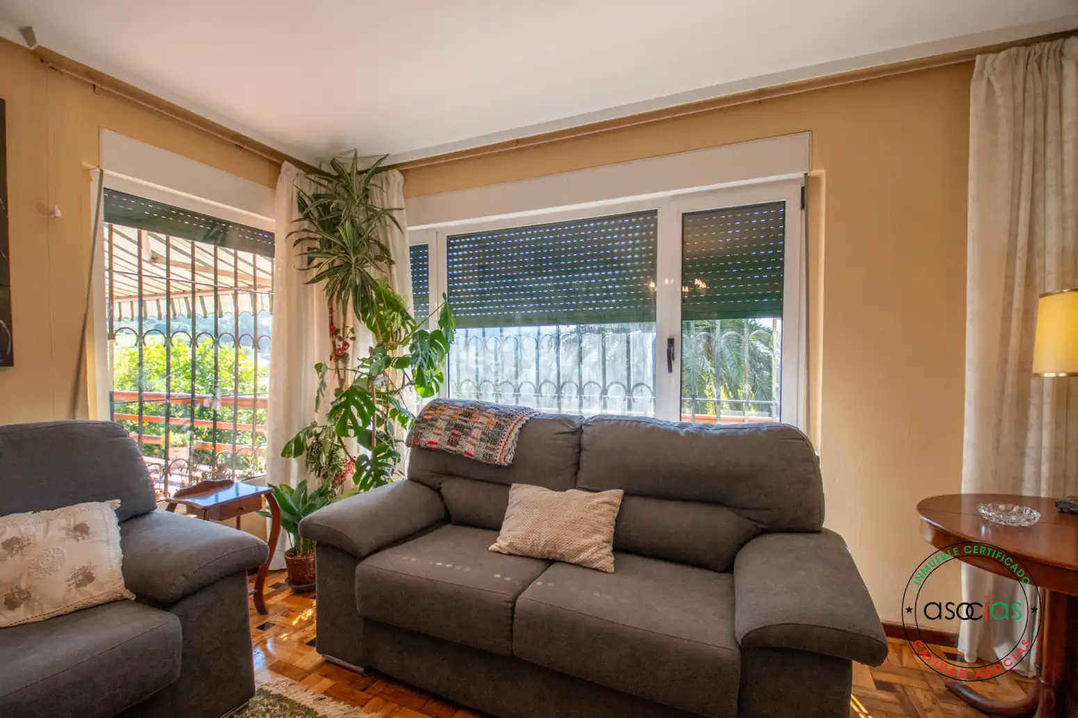 Sala de estar de Casa o chalet en venta en Villaviciosa con Calefacción, Jardín privado y Parquet