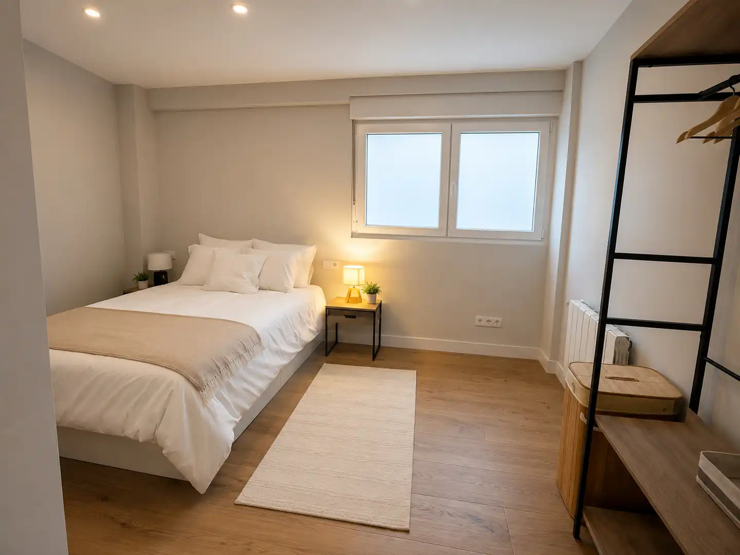 Flat to rent in Calle Ramón Sáez de Adana, imagen 4