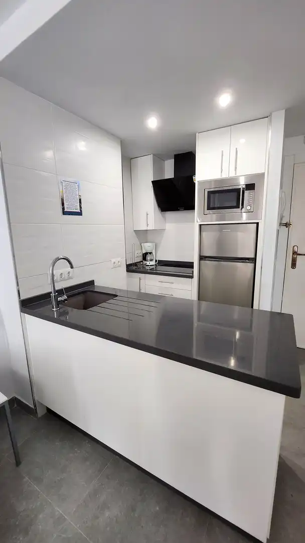 Study for rent in Avenida Europa, 82, Centro Internacional