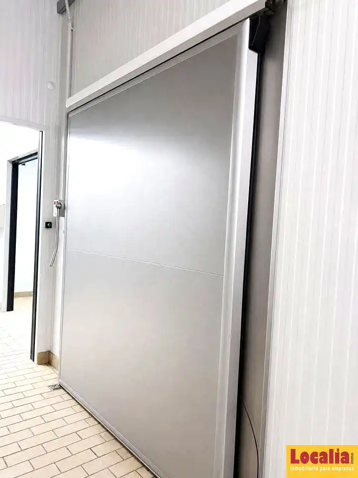 Nave industrial en venta en Cartes