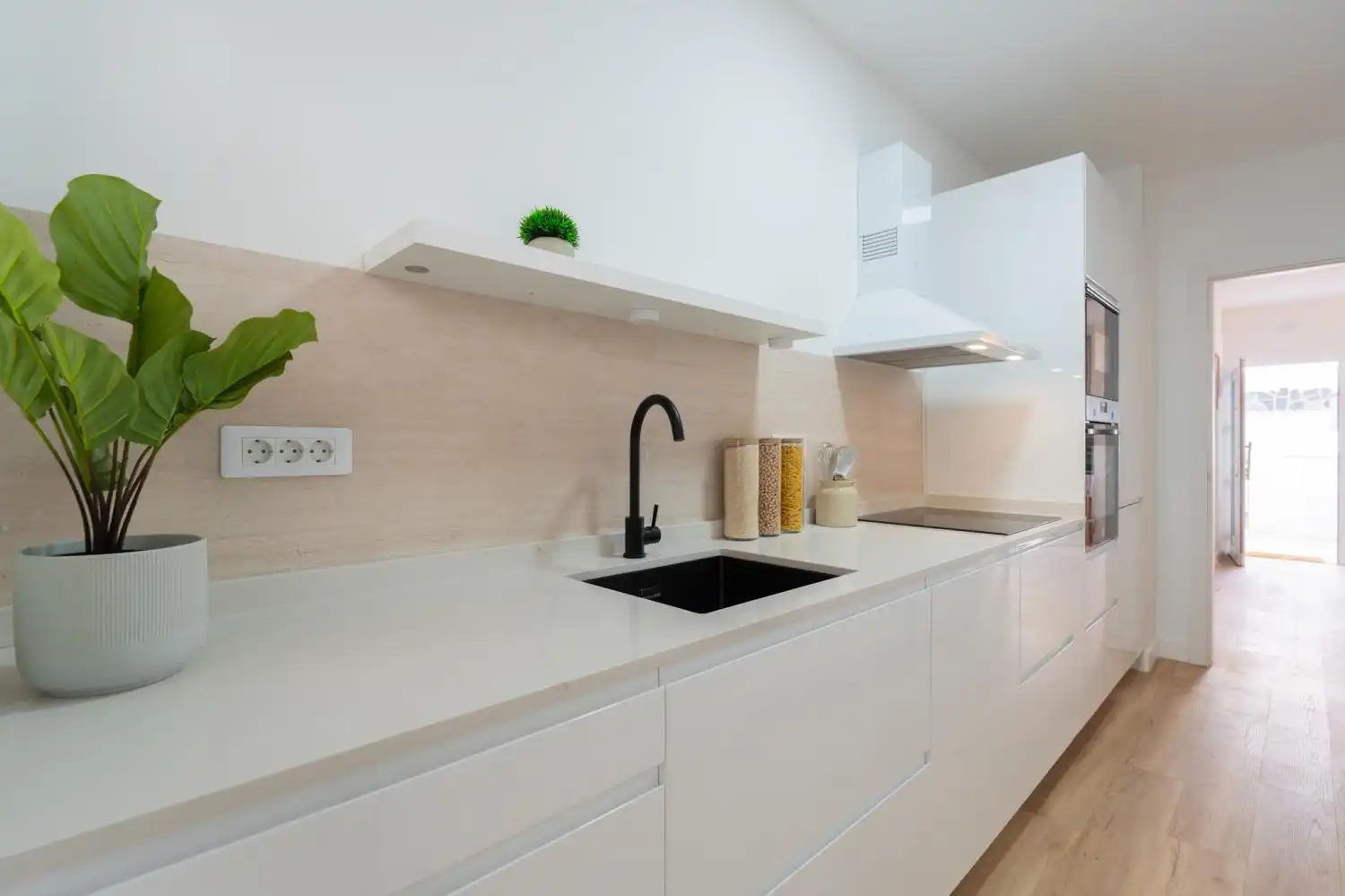Cuina de Apartament en venda en La Orotava amb Calefacció, Jardí privat i Terrassa
