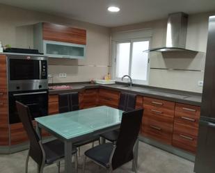 Kitchen of Flat for sale in Salamanca Capital  with Heating, Parquet flooring and Furnished