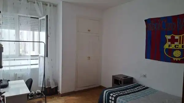 Schlafzimmer von Wohnung zum Verkauf in Granada mit Heizung, Möbliert und Balkon