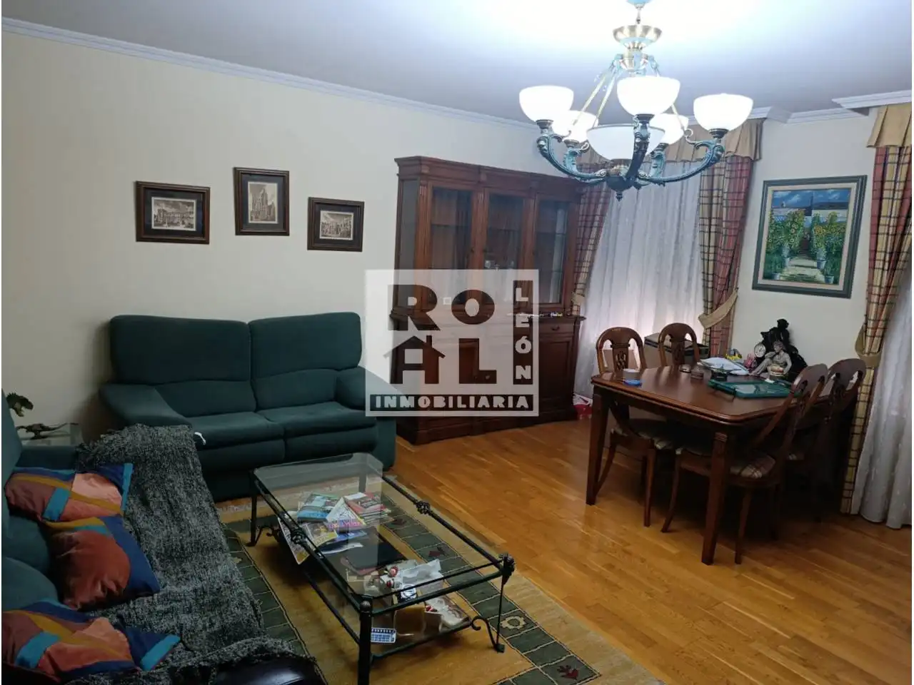 Living room of Duplexes for sale in León Capital   with Heating, Parquet flooring and Terrace
