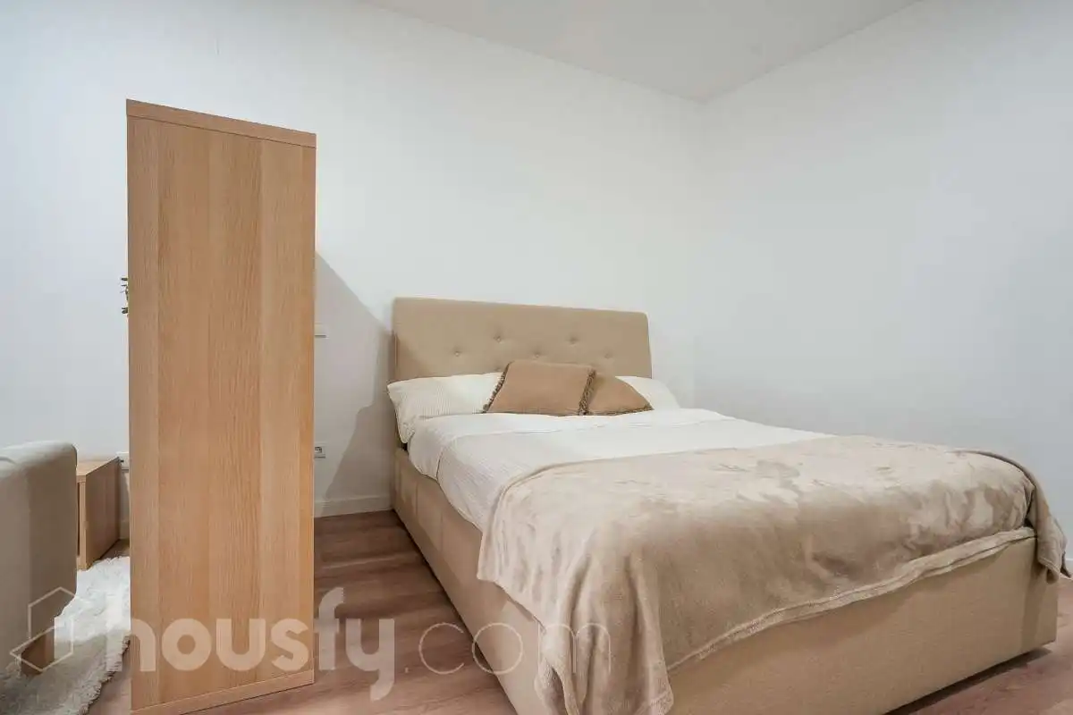Bedroom of Ground floor for sale in Madrid  with Air Conditioner, Heating and Parquet flooring