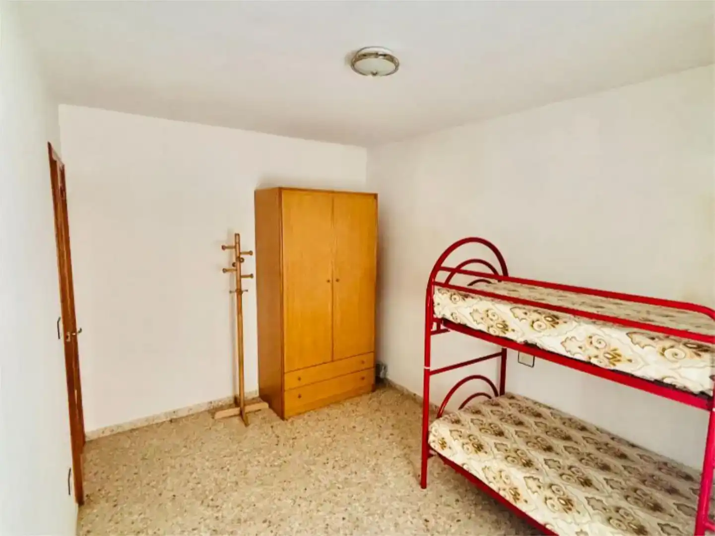 Habitación de Piso en venta en Cedrillas con Trastero, Amueblado y Balcón