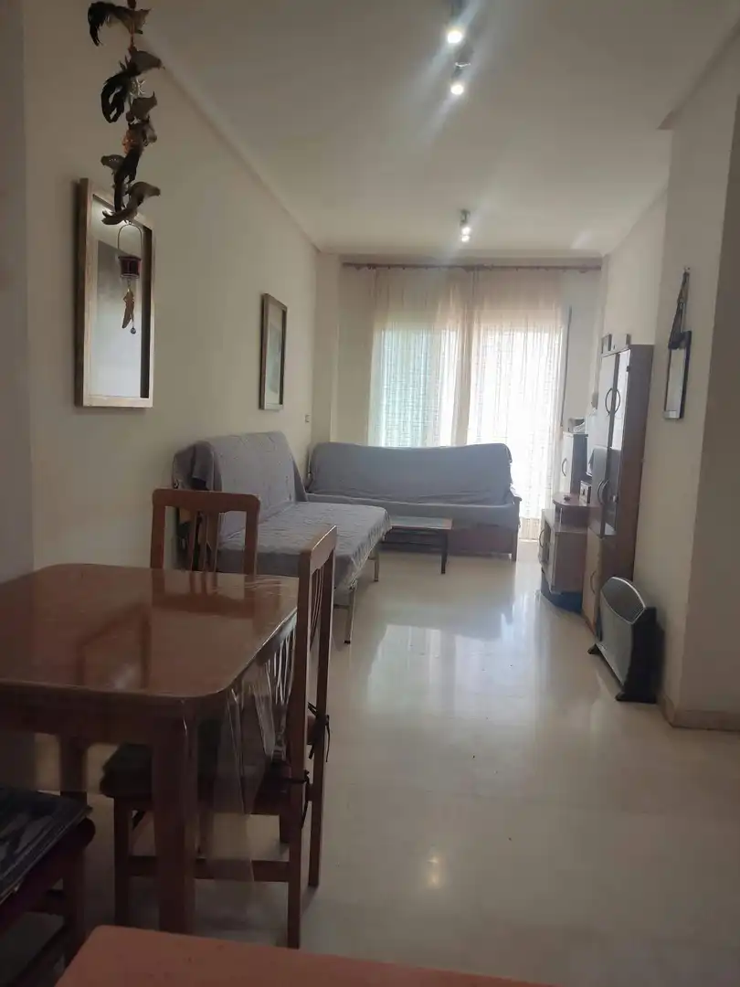 Flat for rent in Calle FERNANDA SANTAMARIA, Plaza Crevillente - Antiguos Juzgados - El Asilo