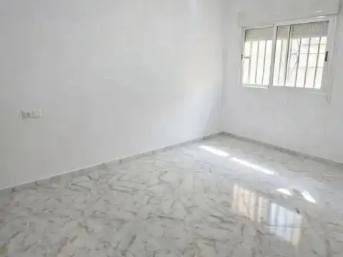 Flat with lift for sale in Arzobispo Guerrero 19, imagen 6
